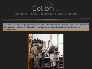 realizzazione e produzione espositori in legno, plexiglass, cuoio